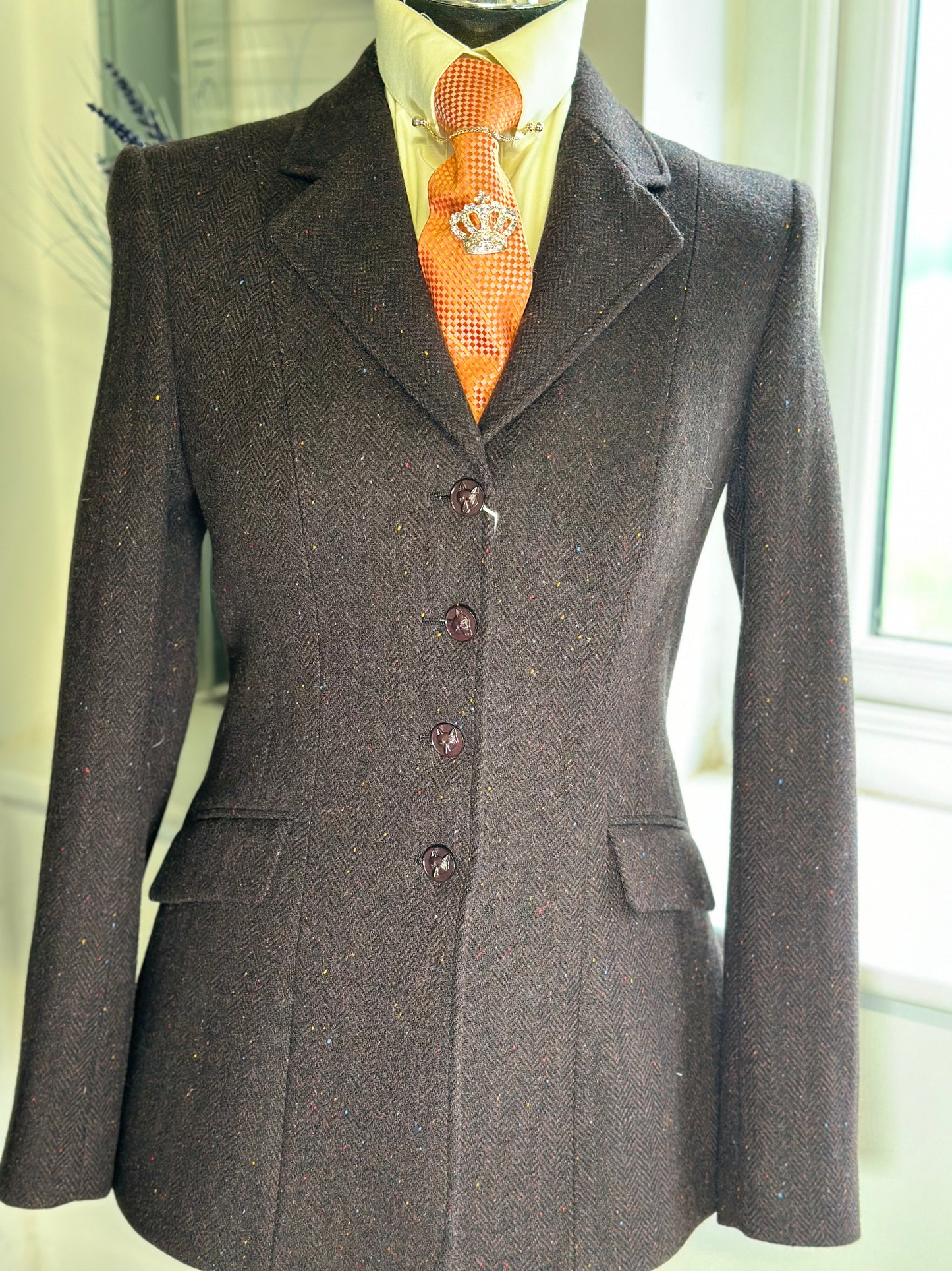 IN STOCK & M2M: Lightweight Dark Brown Tweed with flecks