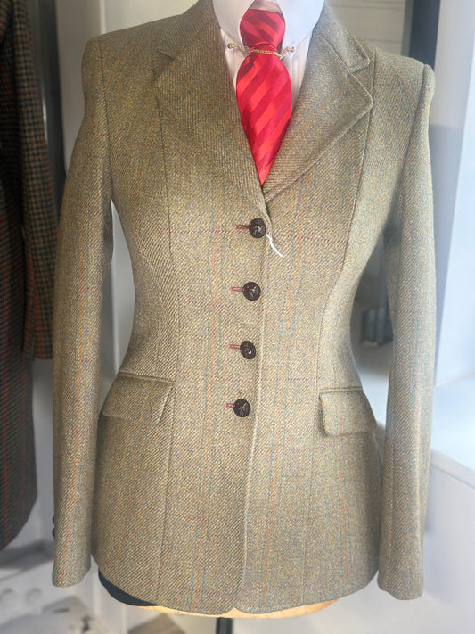 IN STOCK & M2M: Mid/Heavy Weight Traditonal Tweed with subtle overcheck